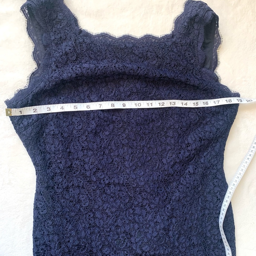 Adrianna Papell Sleeveless Lace Dress - Picture 4 of 9